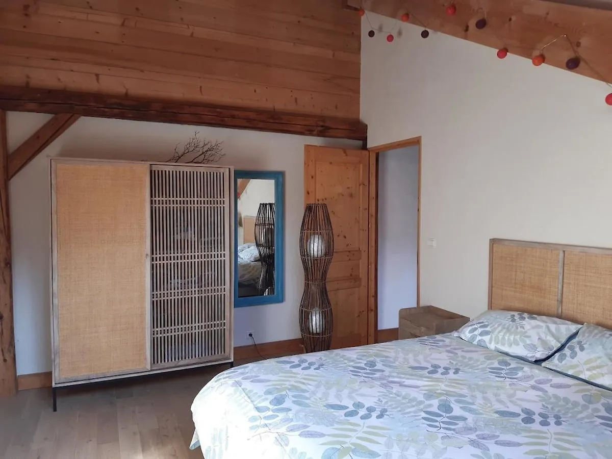 Chaleureuse Maison De Village Marignier Шале